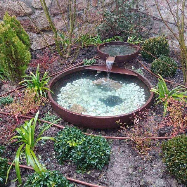 fuente de acero